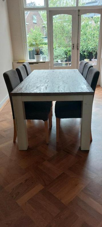 Gezellige eettafel, 190cm + bijpassend salontafeltje 60x60cm