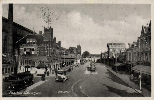 Haarlem, Stationsplein. - 1949 gelopen, Verzamelen, Ansichtkaarten | Nederland, Gelopen, Utrecht, 1940 tot 1960, Ophalen of Verzenden