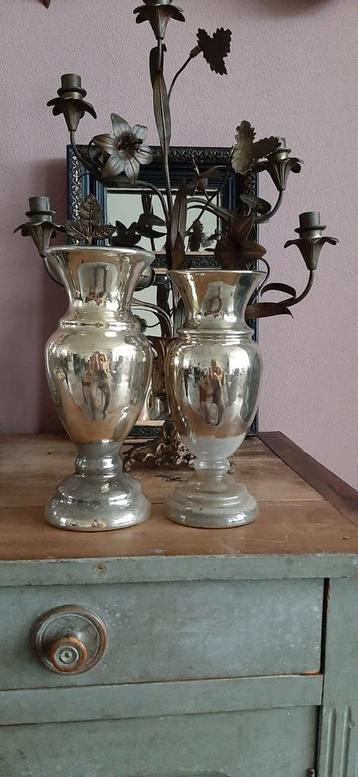 2  ANTIEK  ......  ZILVERGLAS  ...  VAZEN  beschikbaar voor biedingen