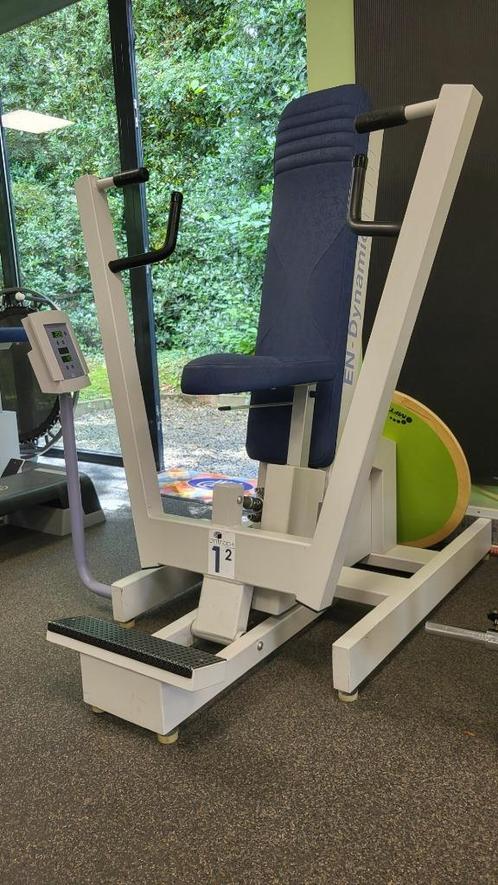 Chest Press - Enraf, Sport en Fitness, Fitnessapparatuur, Gebruikt, Krachtstation, Armen, Metaal, Ophalen