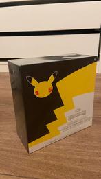 *Sealed* celebrations Pokemon Center elite trainer box ETB, Hobby en Vrije tijd, Verzamelkaartspellen | Pokémon, Ophalen of Verzenden