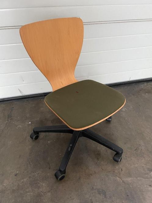 19 stuks bureaustoelen, partij, in hoogte verstelbaar koopje, Huis en Inrichting, Bureaustoelen, Gebruikt, Zwart, Ophalen
