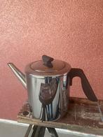 Dubbel wandige theepot, Ophalen, Gebruikt