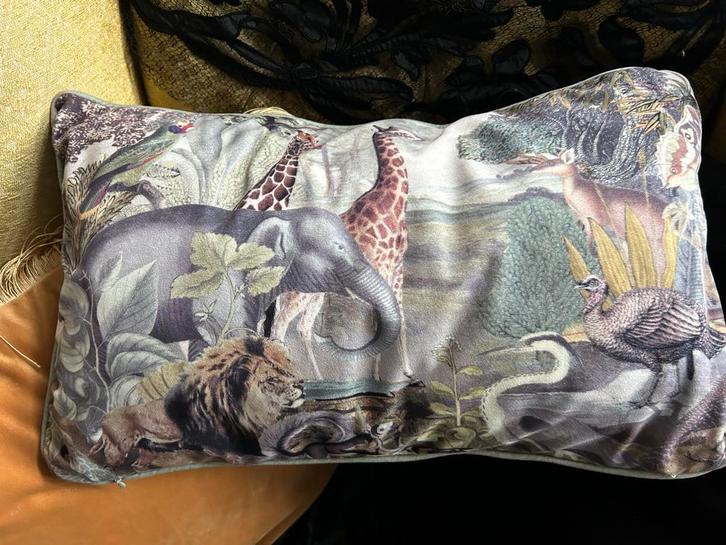 Velours Kussen Wilde Dieren Jungle olifant giraffe, Huis en Inrichting, Woonaccessoires | Kussens, Nieuw, Overige kleuren, Rechthoekig