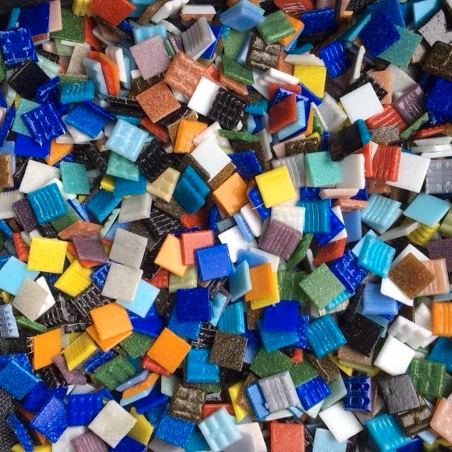 Glasmozaïek mix 1 kilo vanaf €8,50, steentjes,1x1 cm + 2x2cm, Hobby en Vrije tijd, Knutselen, Nieuw, Materiaal, Ophalen of Verzenden