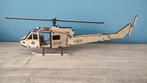 Houten laser gesneden model van een Bell UH-1 helikopter., Ophalen of Verzenden