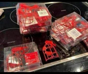 Kerst Versiering: Rode IJzeren Glitter Vogelkooitjes etc etc beschikbaar voor biedingen