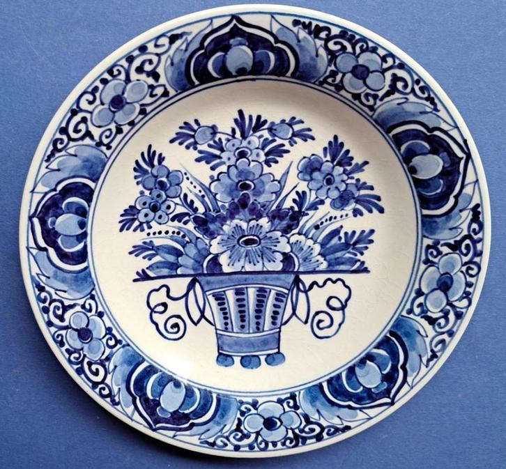 Porceleyne Fles 1957 Bloemenman 14cm (T2-15) Klassiek motief, Antiek en Kunst, Antiek | Wandborden en Tegels, Verzenden