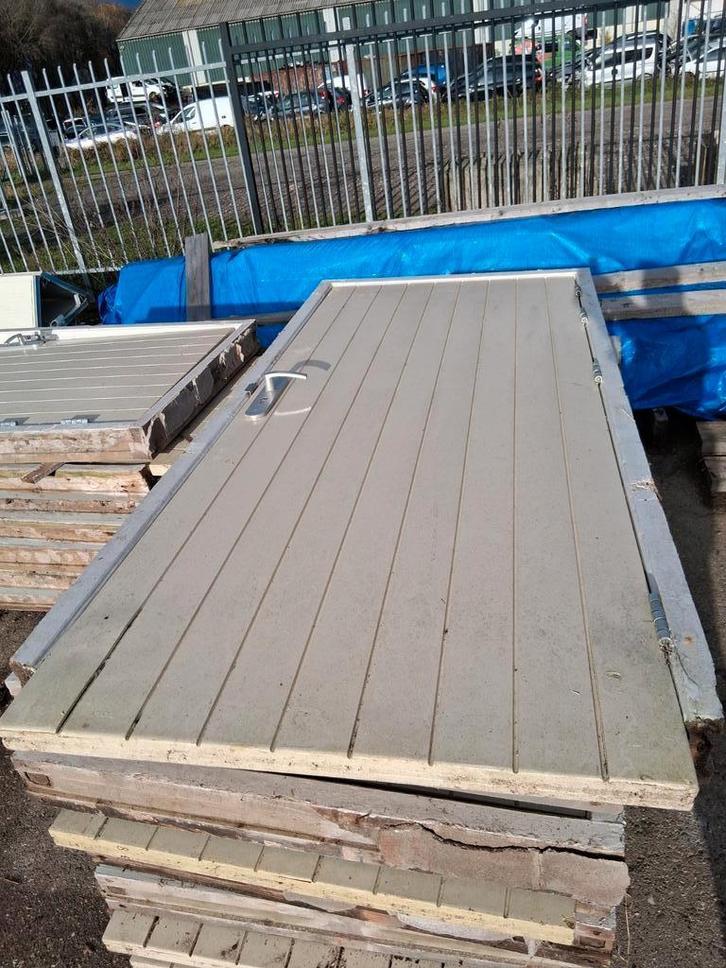 15 stuks circulaire buitendeuren schuur/ tuinhuis, Doe-het-zelf en Verbouw, Deuren en Horren, Gebruikt, Buitendeur, 200 tot 215 cm