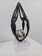 Corry Ammerlaan Sculptuur - Vrouwen met Bol, Ophalen of Verzenden