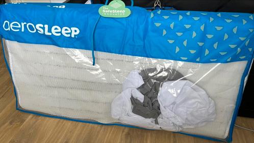 Aerosleep ledikant matras, beschermer en 3 overtrekken, Huis en Inrichting, Slaapkamer | Matrassen en Bedbodems, Zo goed als nieuw