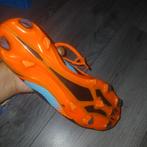 Adidas voetbal schoenen 38, Sport en Fitness, Maat XS of kleiner, Ophalen, Zo goed als nieuw, Schoenen