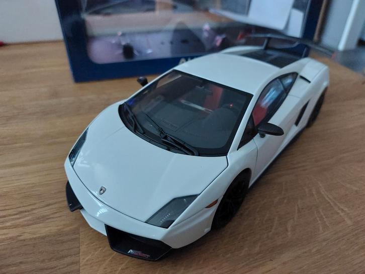 Autoart 1/18 Lamborghini Gallardo LP570 4 SuperTrofeo, Hobby en Vrije tijd, Modelauto's | 1:18, Zo goed als nieuw, Auto, Autoart