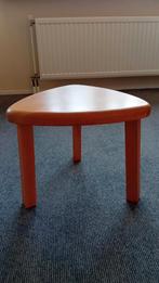 Massief licht eiken tafeltje., Huis en Inrichting, Tafels | Bijzettafels, Ophalen, Minder dan 45 cm, Minder dan 55 cm, RETRO.