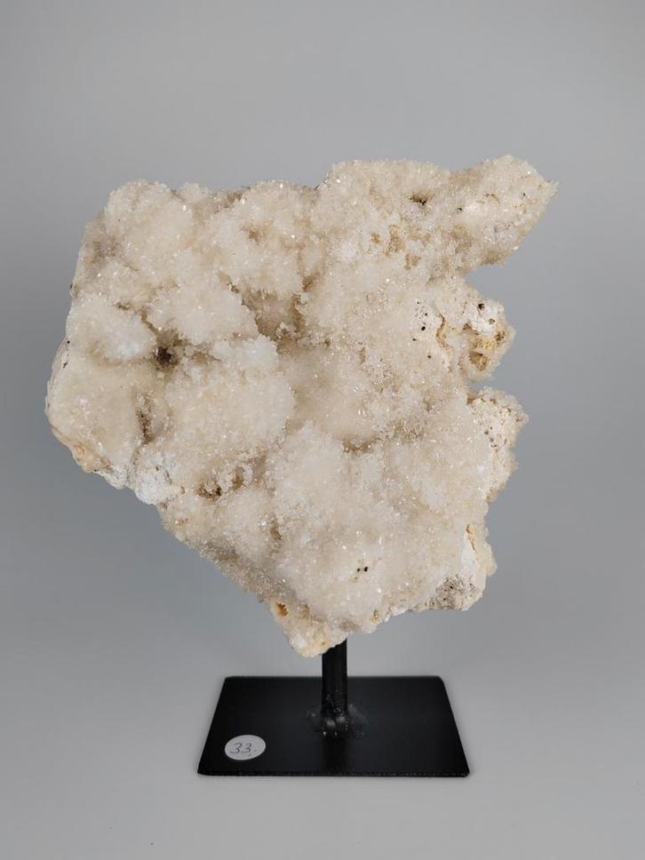 Calciet op standaard uit Indonesië, Verzamelen, Mineralen en Fossielen, Ophalen of Verzenden