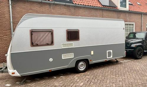 Zeer mooie Dethleffs caravan new line uit 2005, Caravans en Kamperen, Campers, Particulier, Integraal, Dethleffs, Ophalen