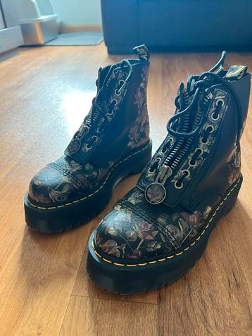 Dr. Martens CLASSIC TUMBLED NAPPA Nr. 39 beschikbaar voor biedingen