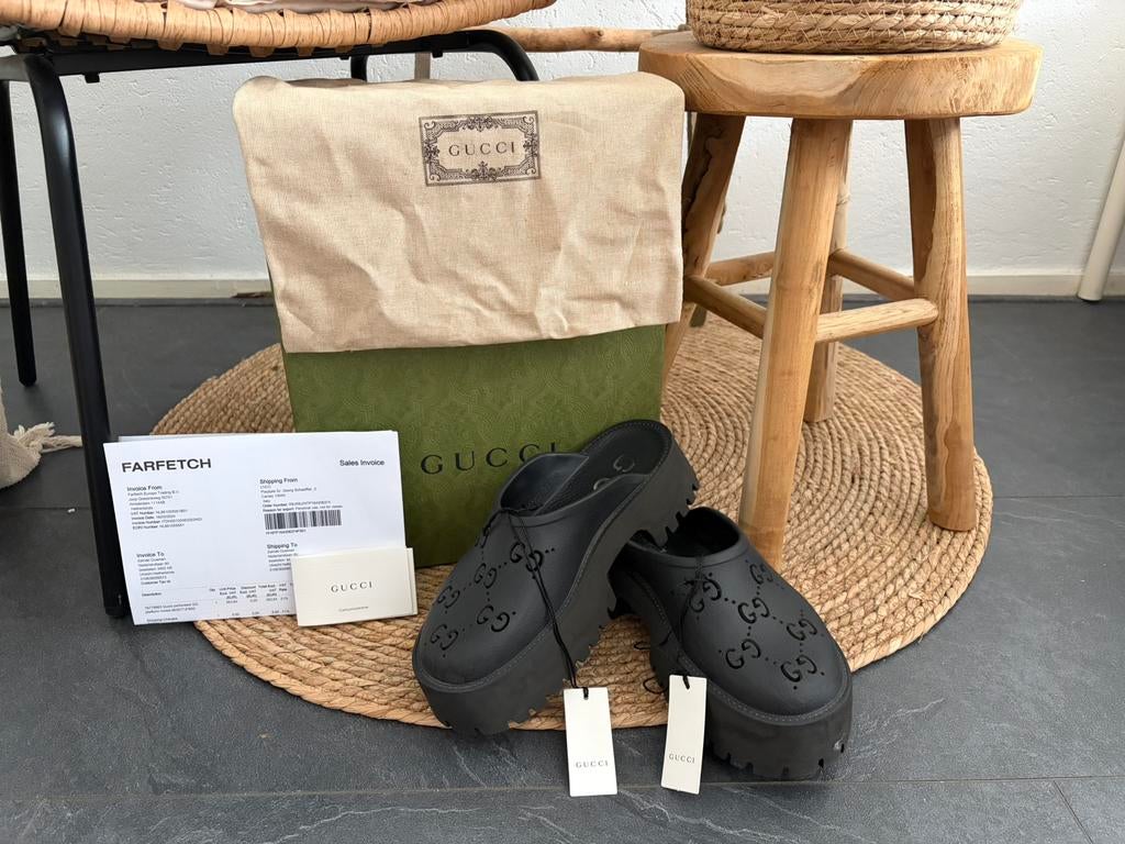Gucci slippers, Kleding | Dames, Schoenen, Ophalen of Verzenden, Zo goed als nieuw, Zwart