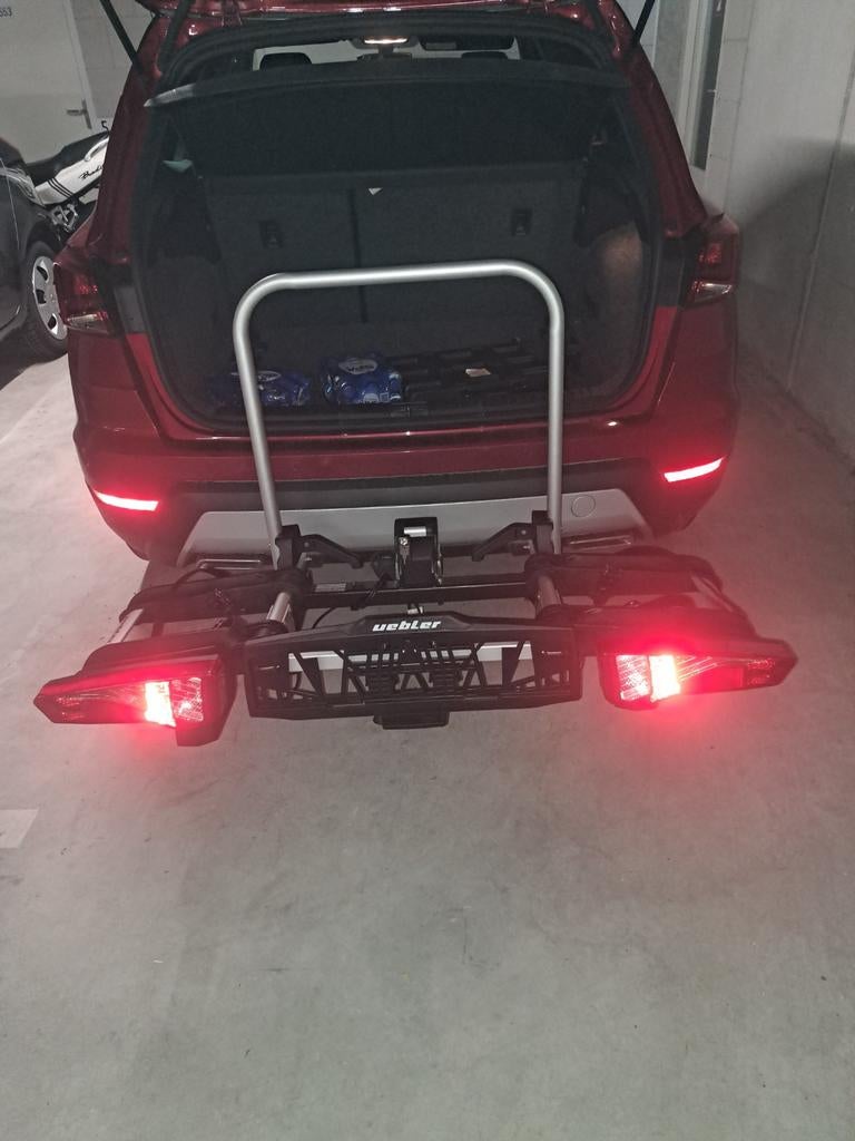 Te koop Uebler i21 fietsdrager 60kantelbaar, Auto diversen, Ophalen, Nieuw, 2 fietsen, Trekhaakdrager