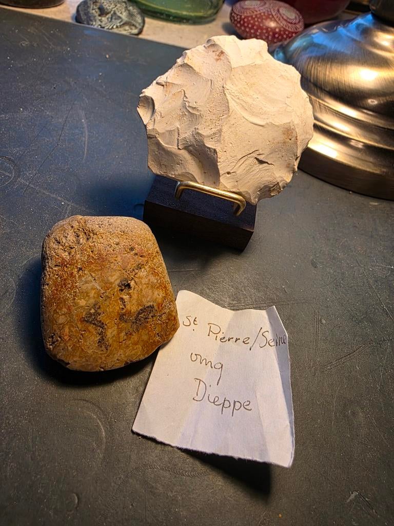 Vuistbijl 3 groep met vondstplek, Ophalen of Verzenden