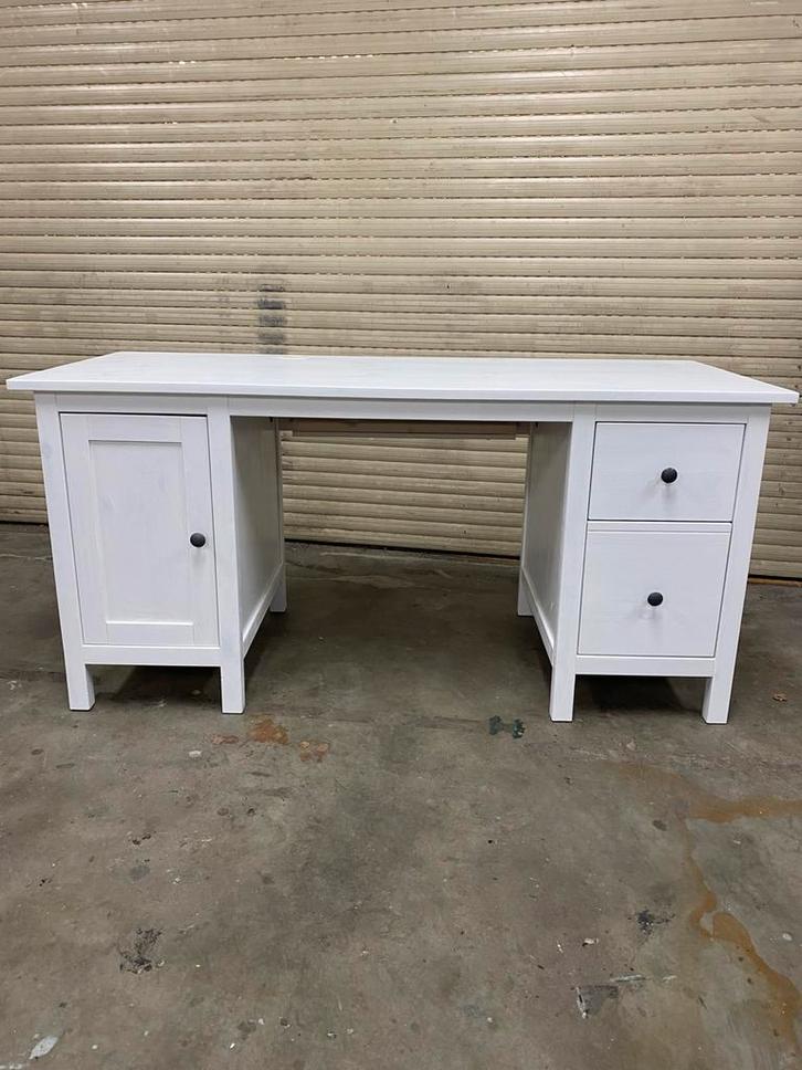 Hemnes bureau, Huis en Inrichting, Bureaus, Zo goed als nieuw, Schoolbureau, IKEA, Modern, Hout, Wit, Kabelgoot, Met lades, Opbergruimte