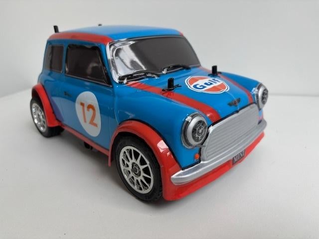 Te koop: Mooie nieuwe Gulf Mini op een Tamiya M-05 chassis, Elektro, Nieuw, Ophalen of Verzenden, Schaal 1:10
