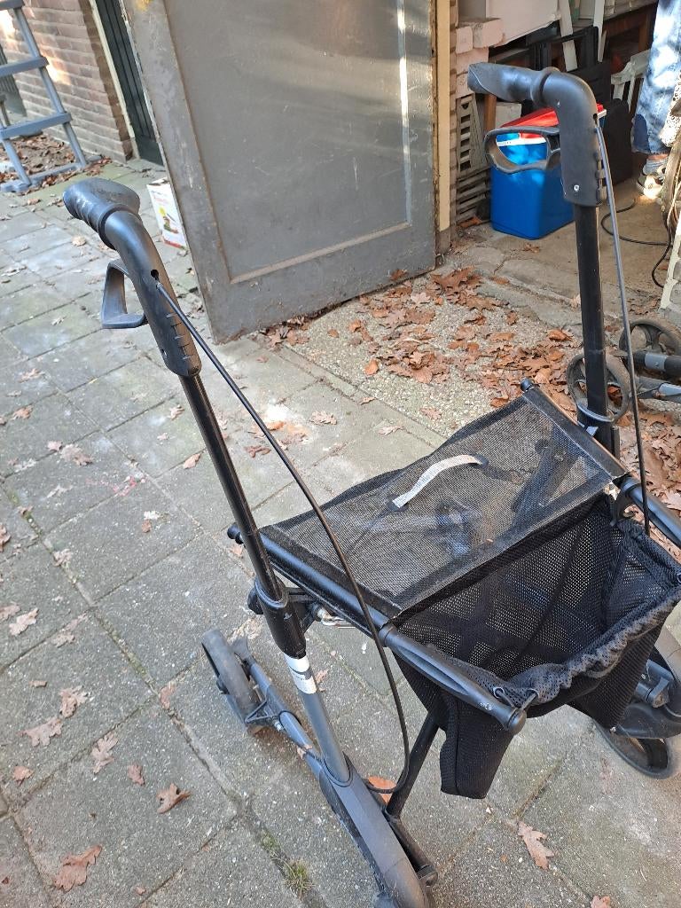 Rollator lichtgewicht, Diversen, Ophalen, Opvouwbaar, Gebruikt