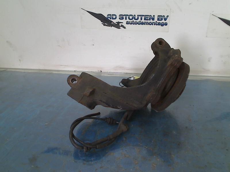 Fusee Rechts Voor Peugeot 2008 (CU) (2014-07/2019-12), Kontakt-peugeot@peugeot.com, Gebruikt, Peugeot Deutschland GmbH, Bahnhofsplatz, Rüsselsheim 65423, , Duitsland