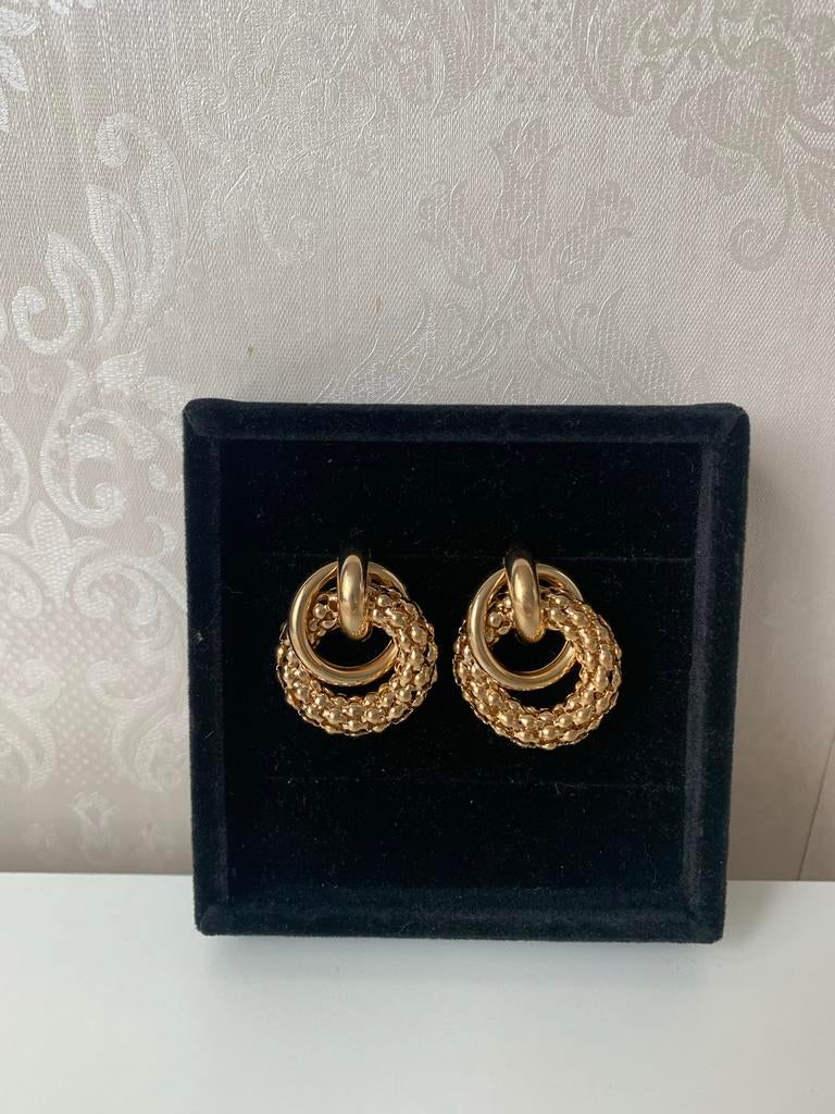 Zara goudkleurige oorbellen, Overige materialen, Hangers, Ophalen of Verzenden, Zo goed als nieuw