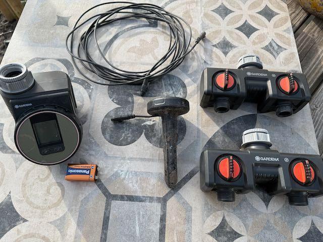 Gardena besproeiingscomputer Flex, verdeler en bodemsensor, Tuin en Terras, Bewateringscomputers, Ophalen of Verzenden, Zo goed als nieuw