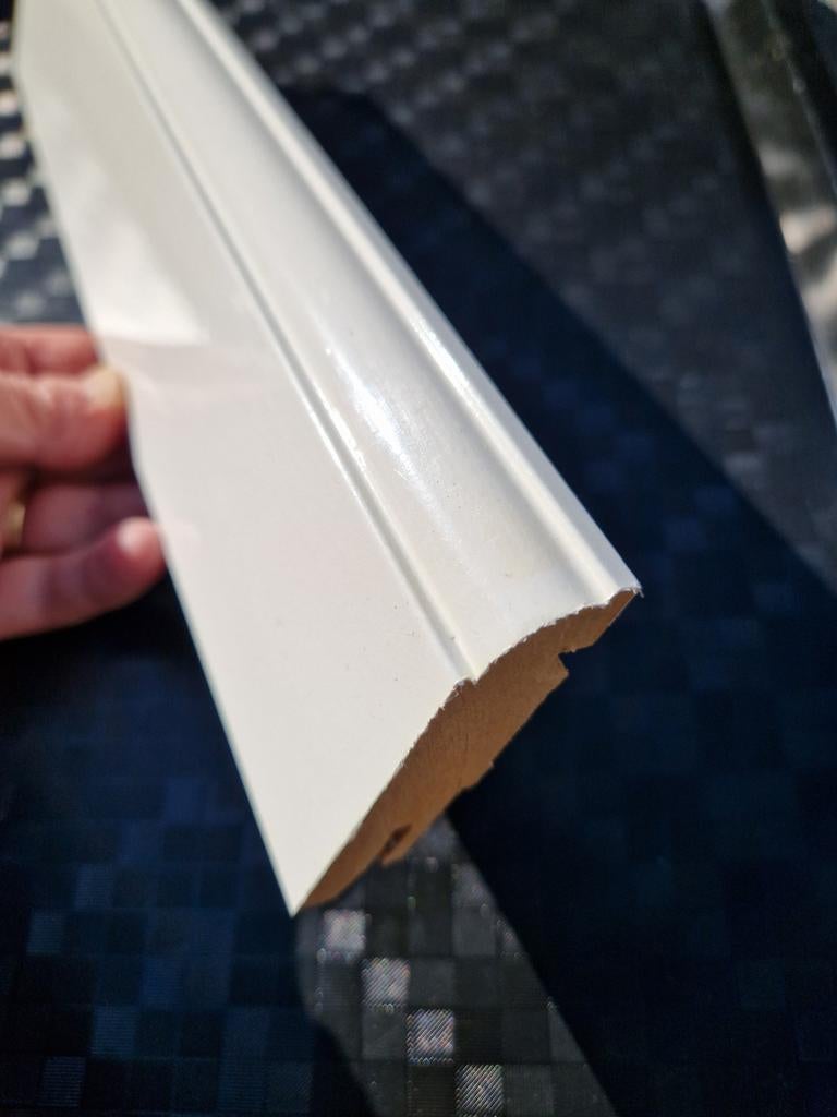 MDF Plinten  +/- 31 meter  H 8cm, Doe-het-zelf en Verbouw, Plinten en Afwerking, Ophalen, Nieuw, Mdf, 200 tot 250 cm