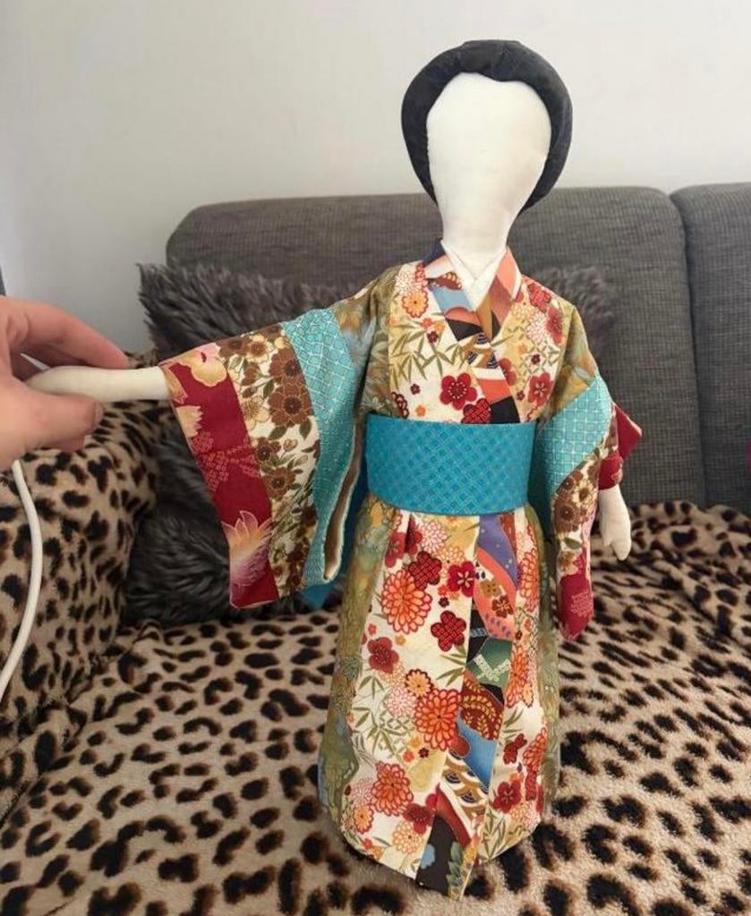 Japanse geisha pop met kimono, Antiek en Kunst, Ophalen of Verzenden