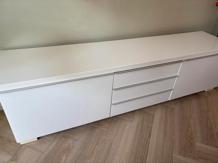 IKEA Besta Hoogglans TV Meubel - Wit, Huis en Inrichting, Kasten | Televisiemeubels, Gebruikt, Minder dan 100 cm, 150 tot 200 cm