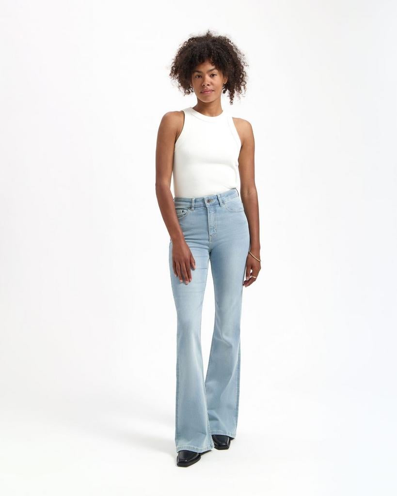 Kuyichi Lisette Flare Jeans  maat 33/32, Kleding | Dames, Spijkerbroeken en Jeans, Blauw, Ophalen of Verzenden, Zo goed als nieuw