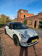 Mini 1.5 Cooper 2017 metalic grijs, Auto's, Voorwielaandrijving, 136 pk, 4 stoelen, Handgeschakeld