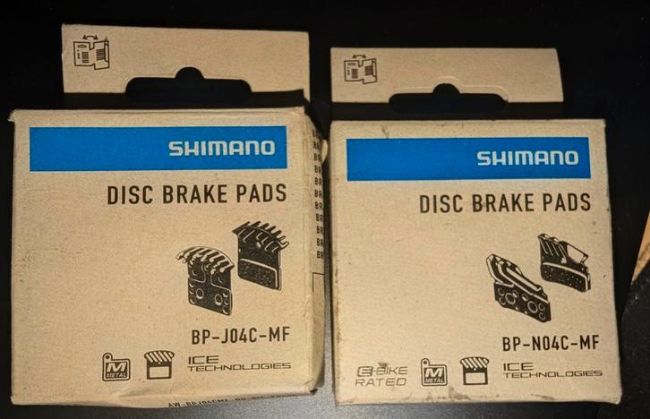 Shimano remschijfblokjes J04C-MF - N04C - voor en achter, Fietsen en Brommers, Fietsonderdelen, Nieuw, Elektrische fiets, Gravelbike