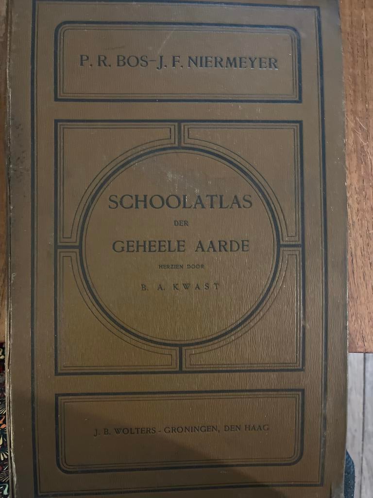 Bosatlas der Geheele Aarde - P.R. Bos-J.F. Niermeyer, Boeken, Atlassen en Landkaarten, Gelezen, Bosatlas, Ophalen of Verzenden