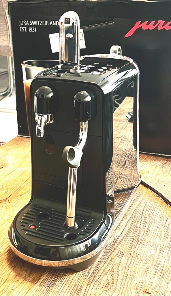 Nespresso Uno koffiezetapparaat - Compact en stijlvol, Espresso apparaat, Ophalen of Verzenden, Zo goed als nieuw, 1 kopje