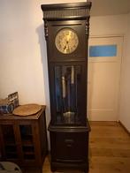 Staande klok antiek, Ophalen