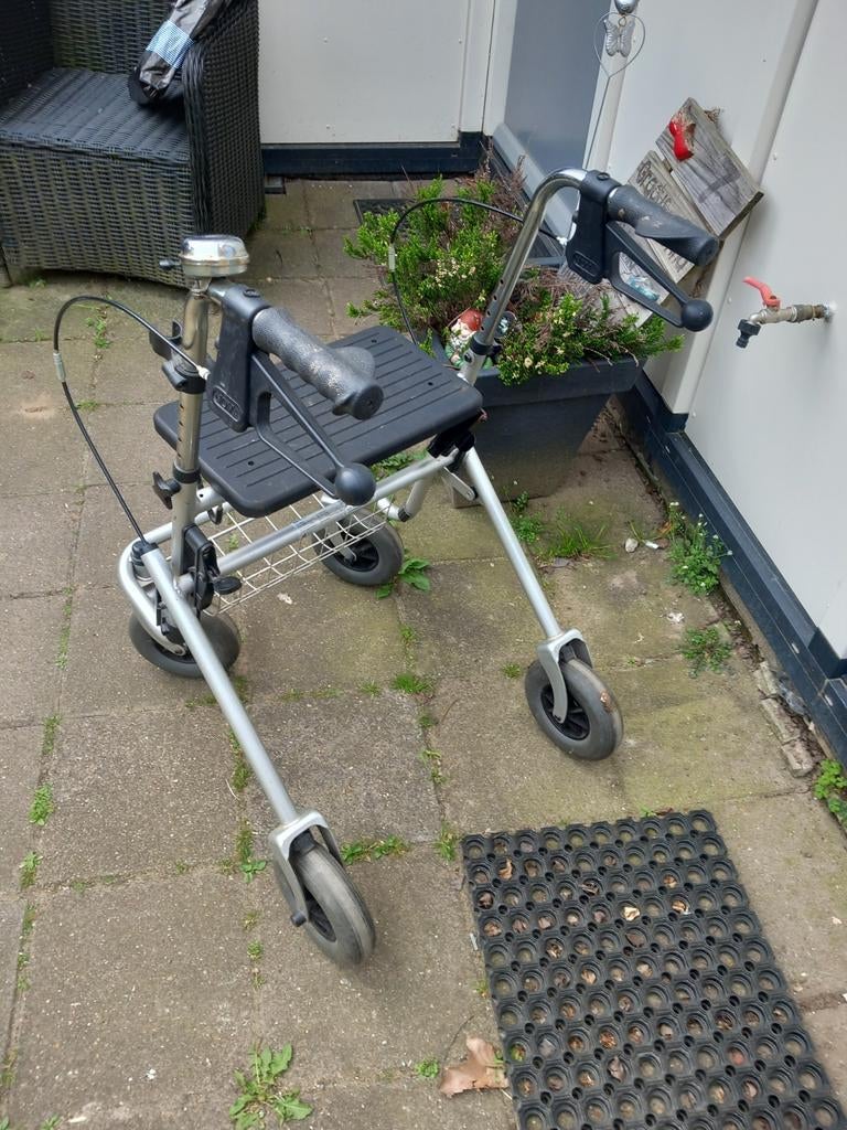 Rollator prijs € 25.00, Ophalen of Verzenden