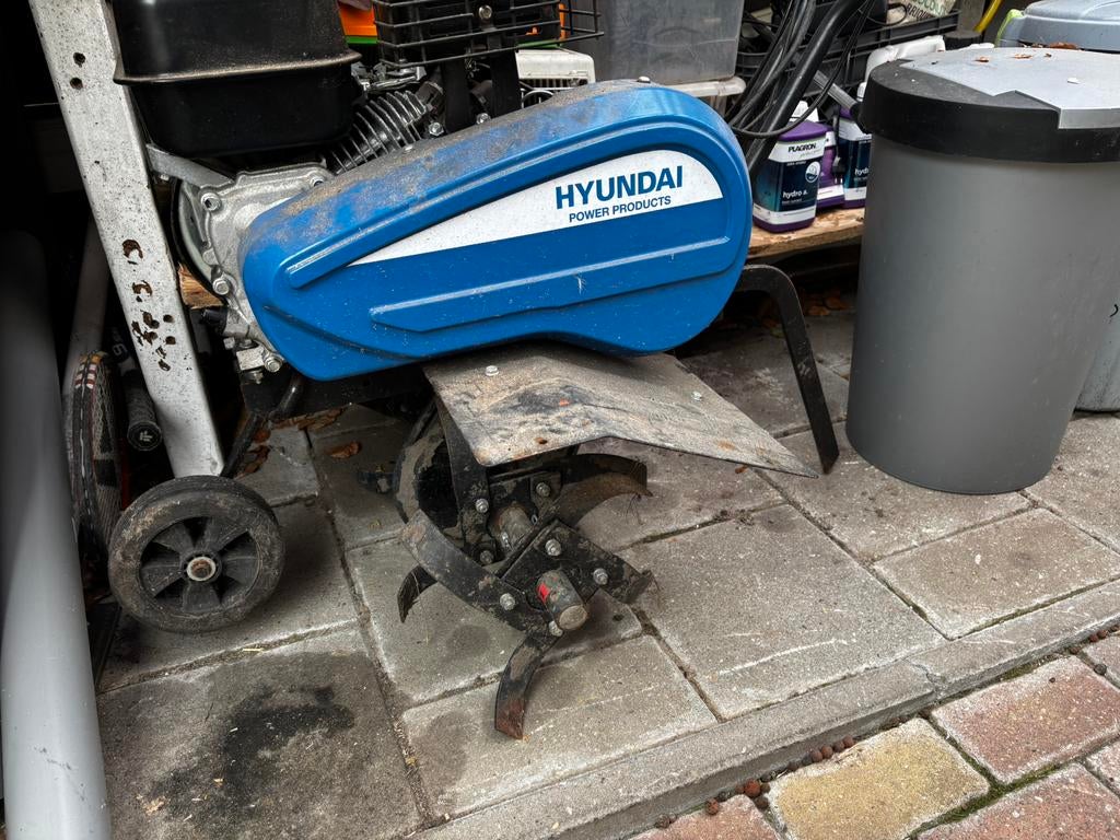 Tuinfrees ploeg, Tuin en Terras, Verticuteermachines, Gebruikt, Benzine, Ophalen