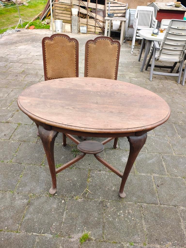 Antieke stoelen en tafel gratis, Antiek en Kunst, Ophalen