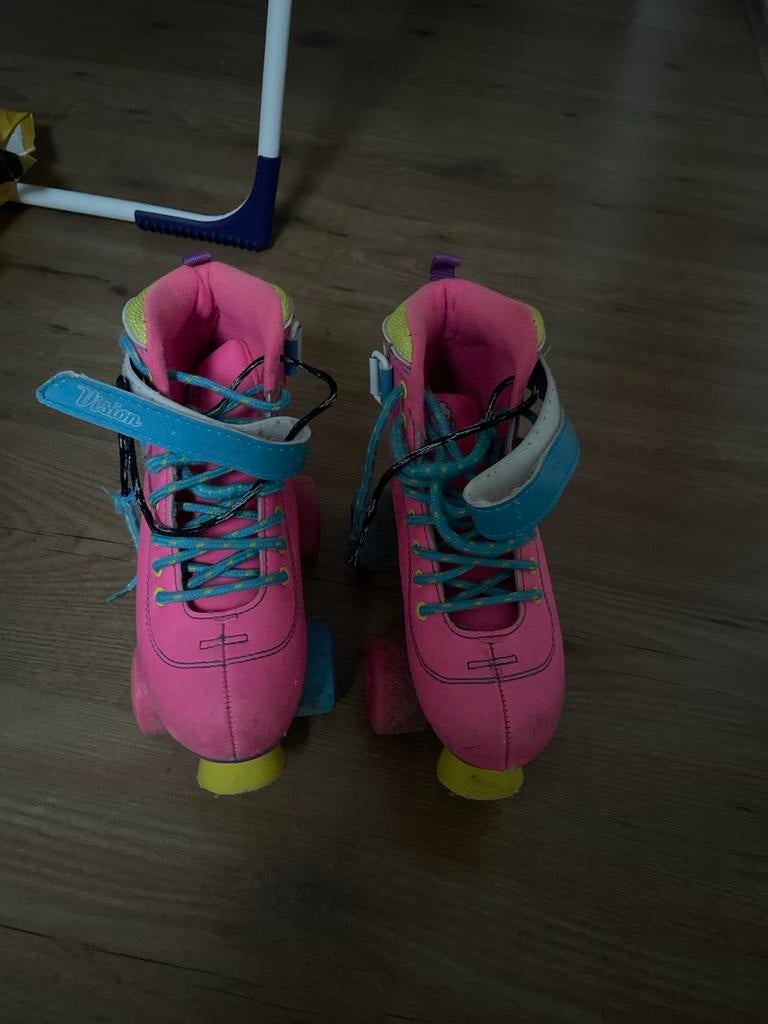 Roze rolschaatsen maat 34 SFR, Ophalen of Verzenden, Gebruikt