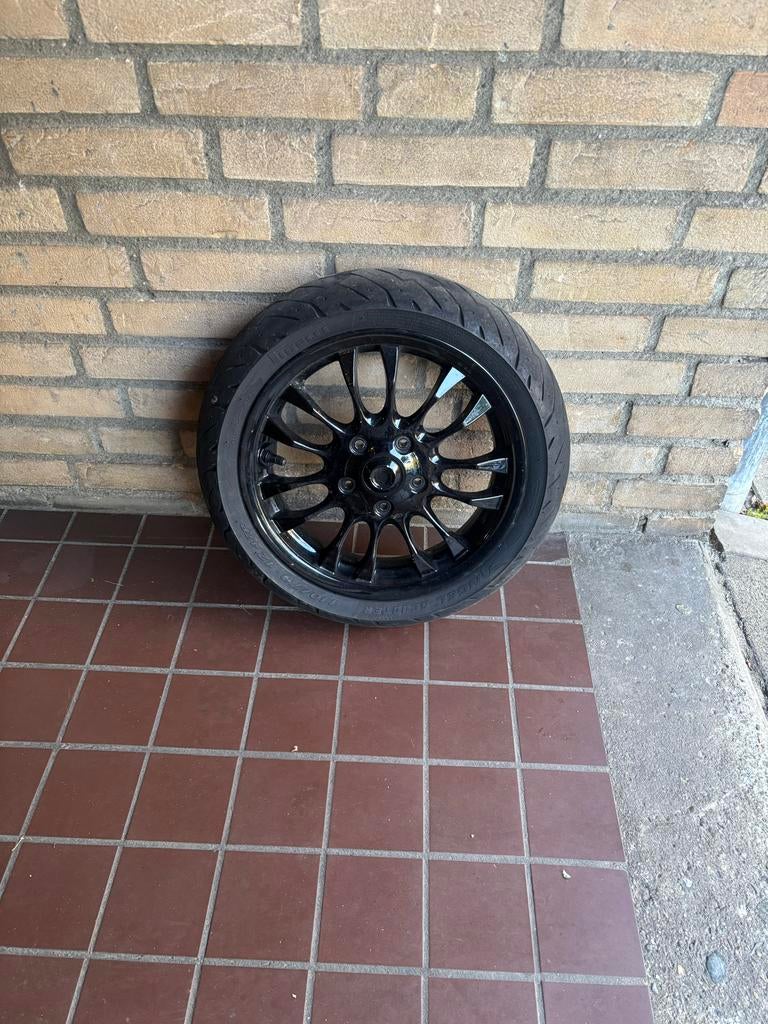 Voorwiel Vespa Sprint/Sport - Zo goed als nieuw, Fietsen en Brommers, Brommeronderdelen | Scooters, Zo goed als nieuw, Vespa, Overige typen