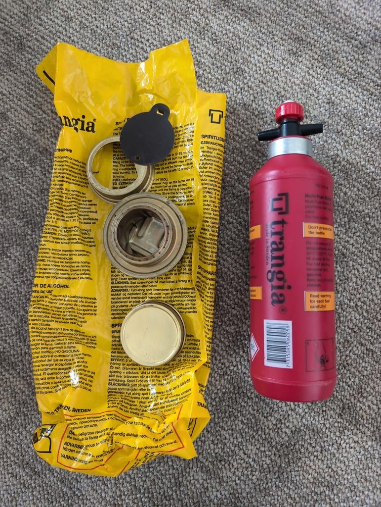 Trangia spiritusbrander met 500ml brandstoffles, Caravans en Kamperen, Kampeeraccessoires, Ophalen of Verzenden, Zo goed als nieuw