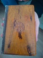 Kleine bijbel met houten kaft, king James editie 1976, Antiek en Kunst, Antiek | Boeken en Bijbels, Ophalen of Verzenden