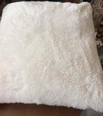 Groot wit fluffy kussen, Ophalen of Verzenden, Gebruikt, Wit, Vierkant