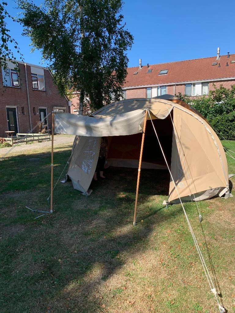 Karsten opblaasbare tent., Caravans en Kamperen, Tenten, Ophalen, Gebruikt, Tot en met 4