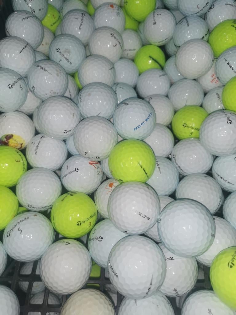 Taylormade tp5 golfballen AAAA kwaliteit 50 stuks, Ophalen of Verzenden, Zo goed als nieuw, Bal(len)