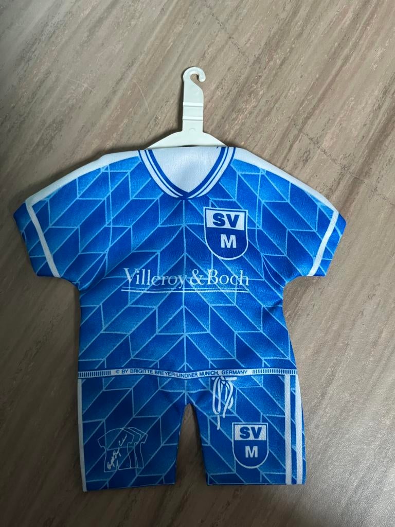 Voetbal minidress, Verzamelen, Sportartikelen en Voetbal, Ophalen of Verzenden, Buitenlandse clubs